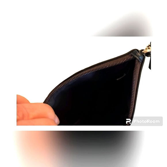 COACH AUTHENTIC MONOGRAM SIGNATURE CANVAS WRISTLET LNC COND W/HANGTAG - Picture 6 of 14